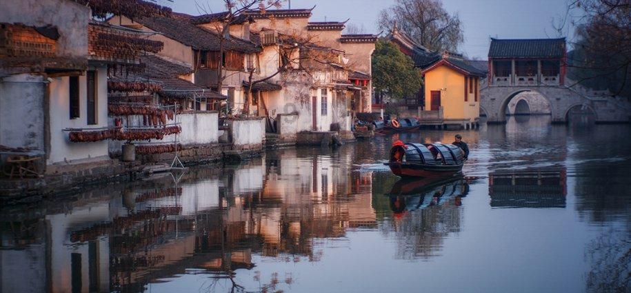秦可作品《商业主义者的自我修炼》写的是什么啊?游戏画面